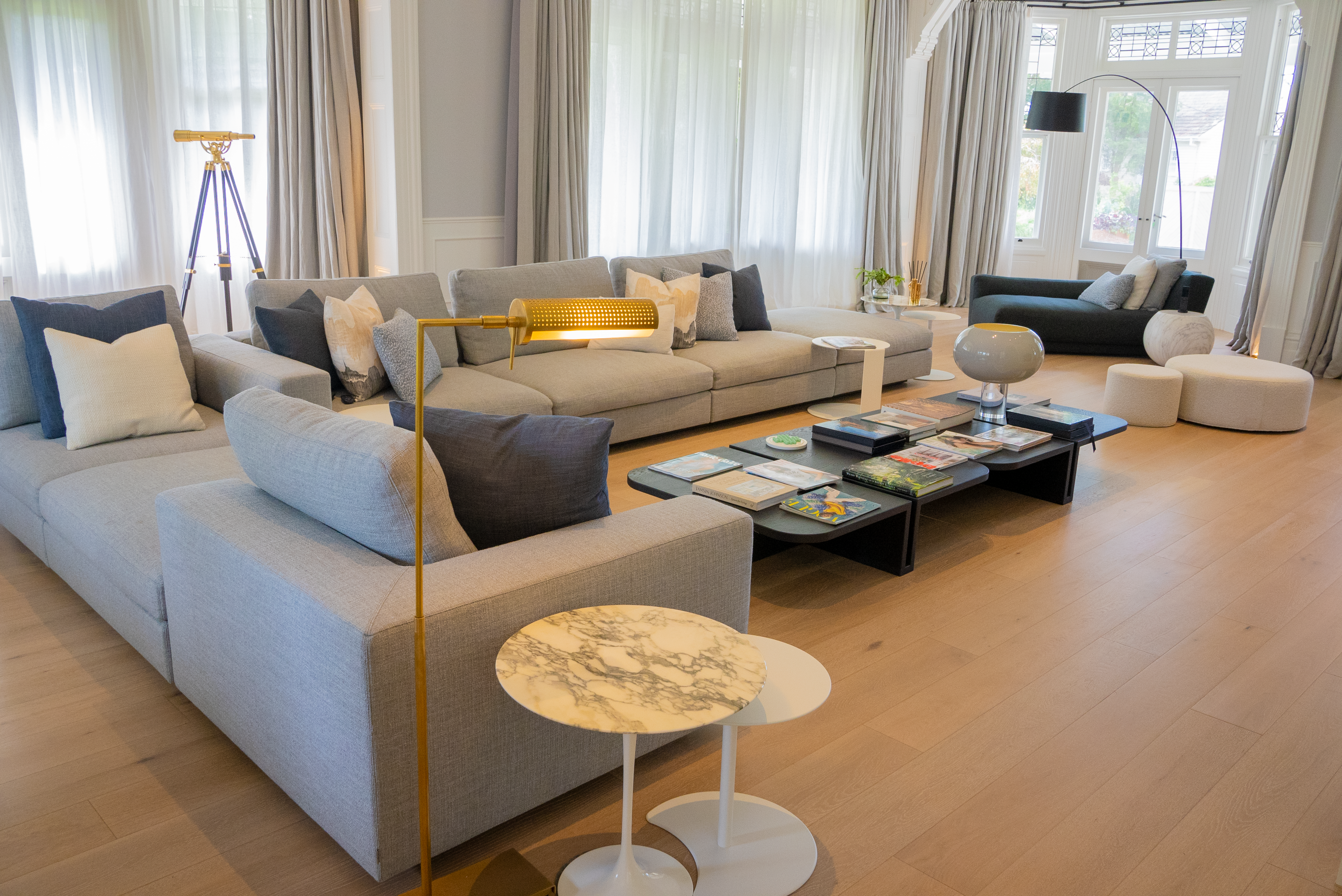 Dawn House &mdash; grand living room in the contemporary new wing